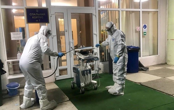 Карантин: На Прикарпатті всі держустанови закрили для відвідувачів