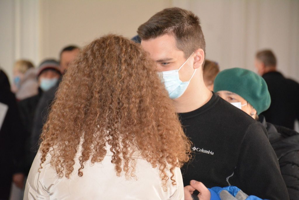 У приміщенні Надвірнянської міської ради, почав діяти пункт вакцинації від COVID-19